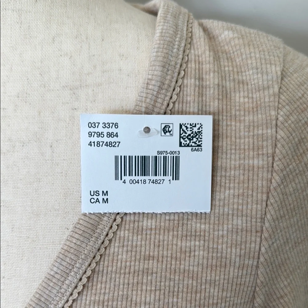 *NWT* American Eagle Beige Henley Top - Picture 5 of 6